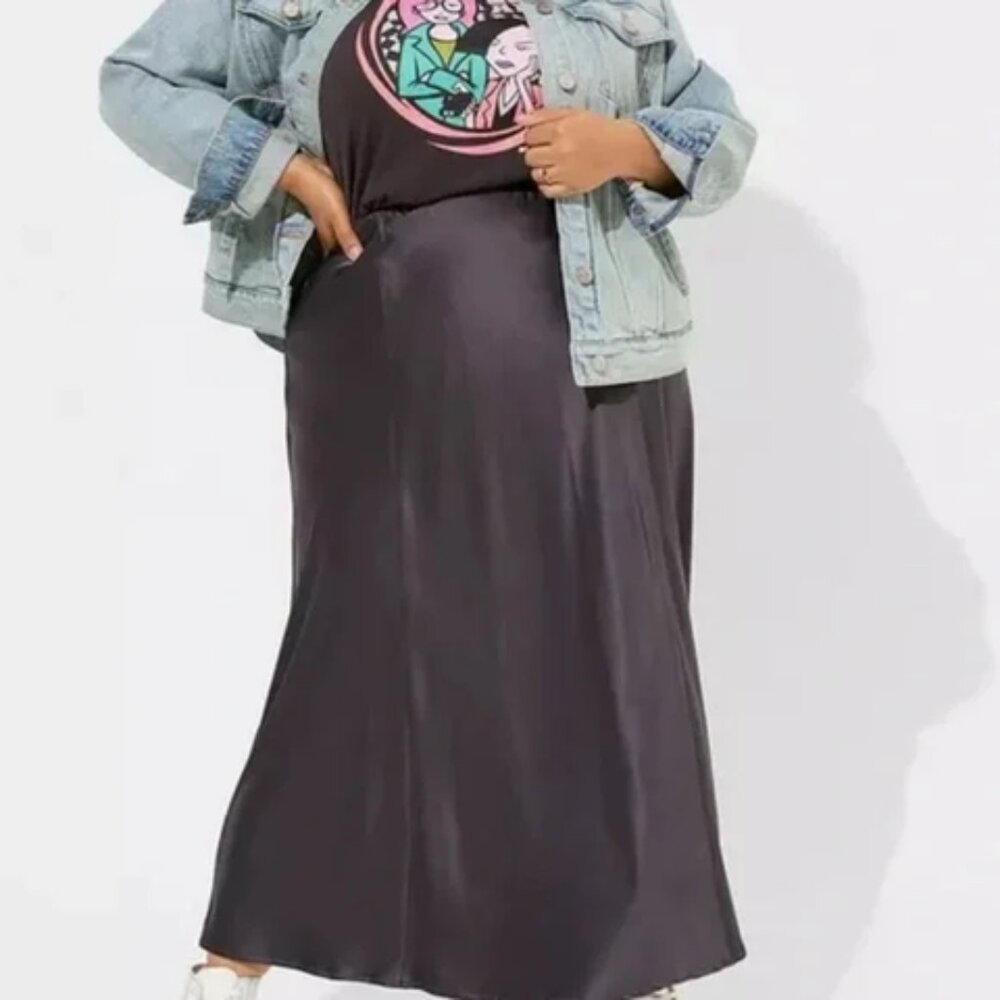 Torrid Maxi Stretch Satin Bias Maxi Skirt - Picture 4 of 5